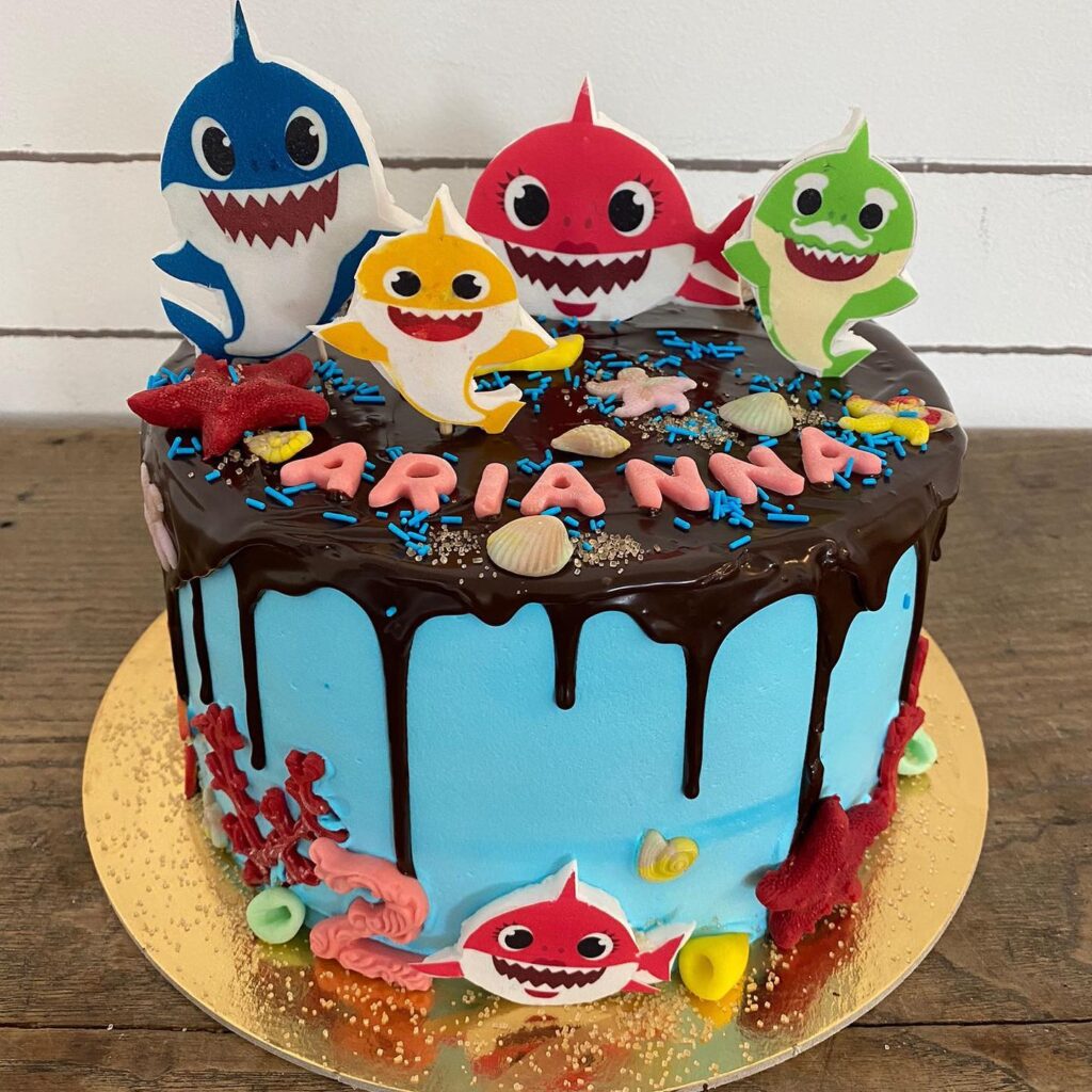 Torta di compleanno a tema Baby Shark