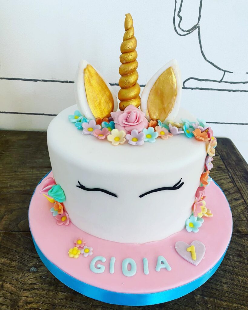 Torta con unicorno